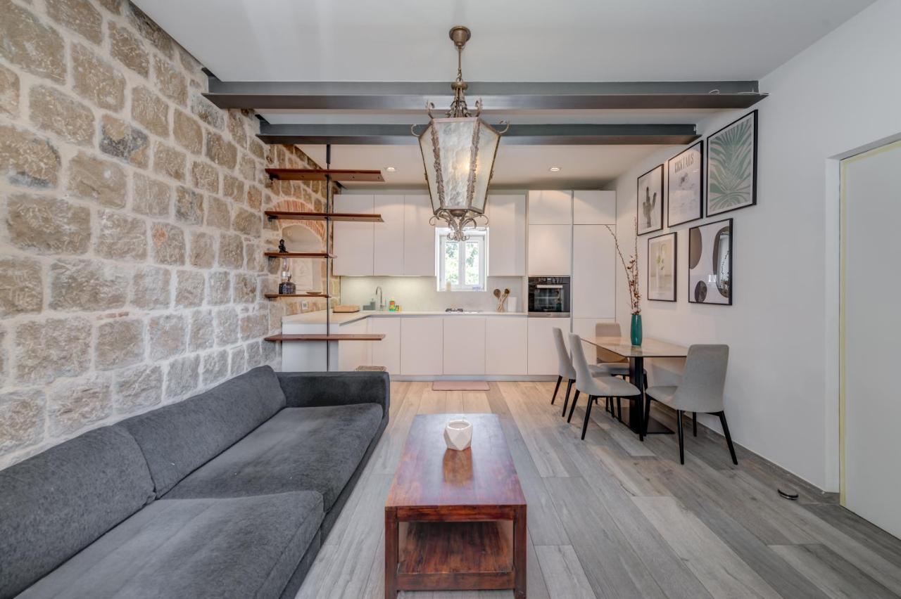 Funky Donkey Apartment Split Exterior photo
